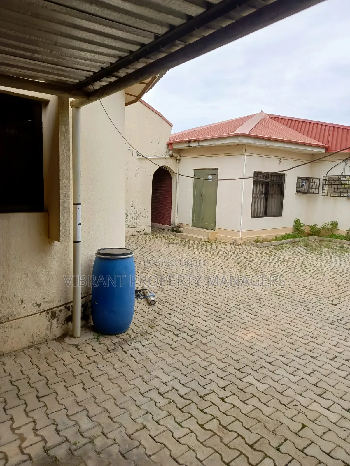 2bdrm Block of Flats in Barnawa Gabon, Kaduna / Kaduna State for sale in Kaduna / Kaduna State