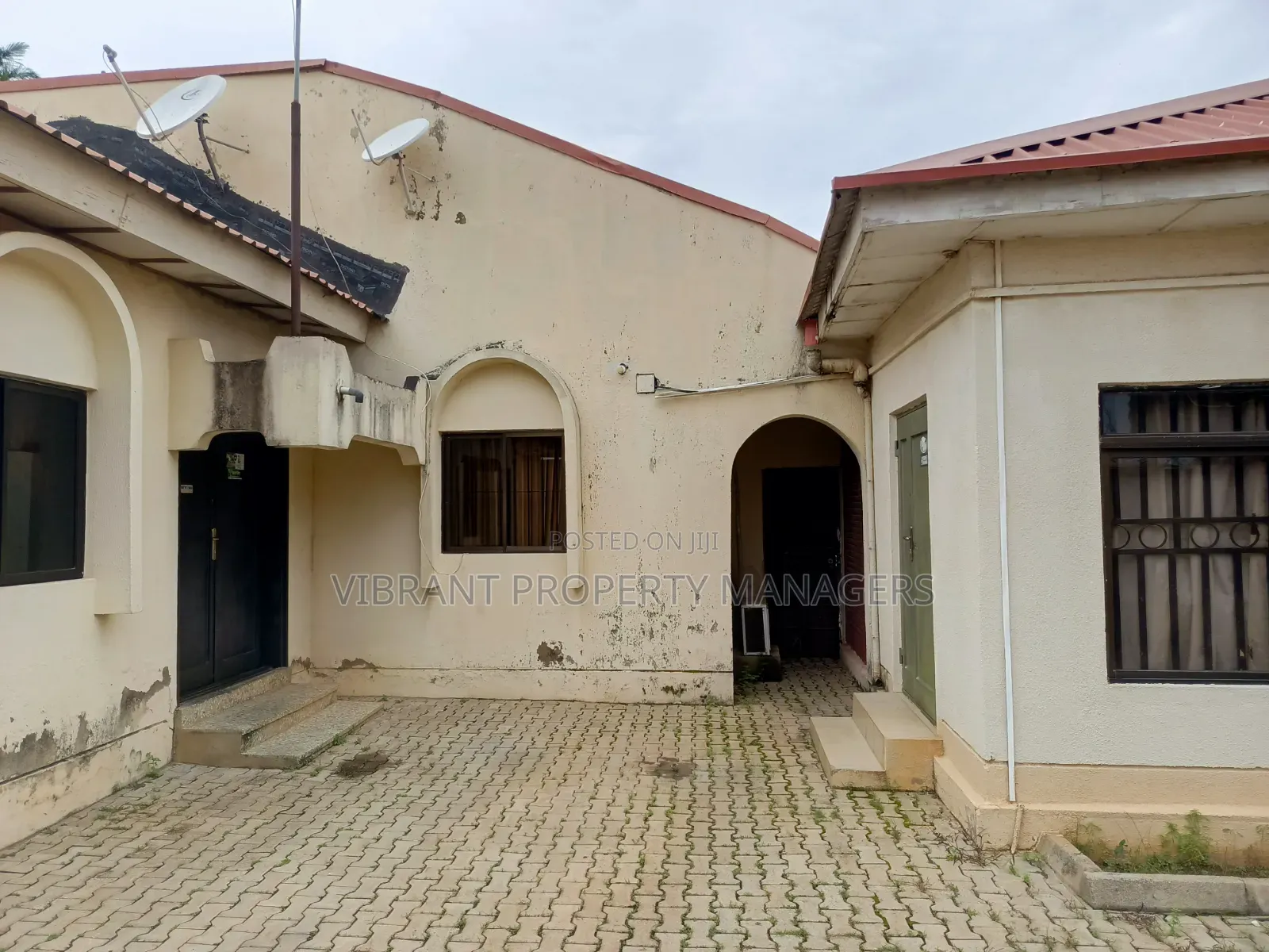 2bdrm Block of Flats in Barnawa Gabon, Kaduna / Kaduna State for sale in Kaduna / Kaduna State