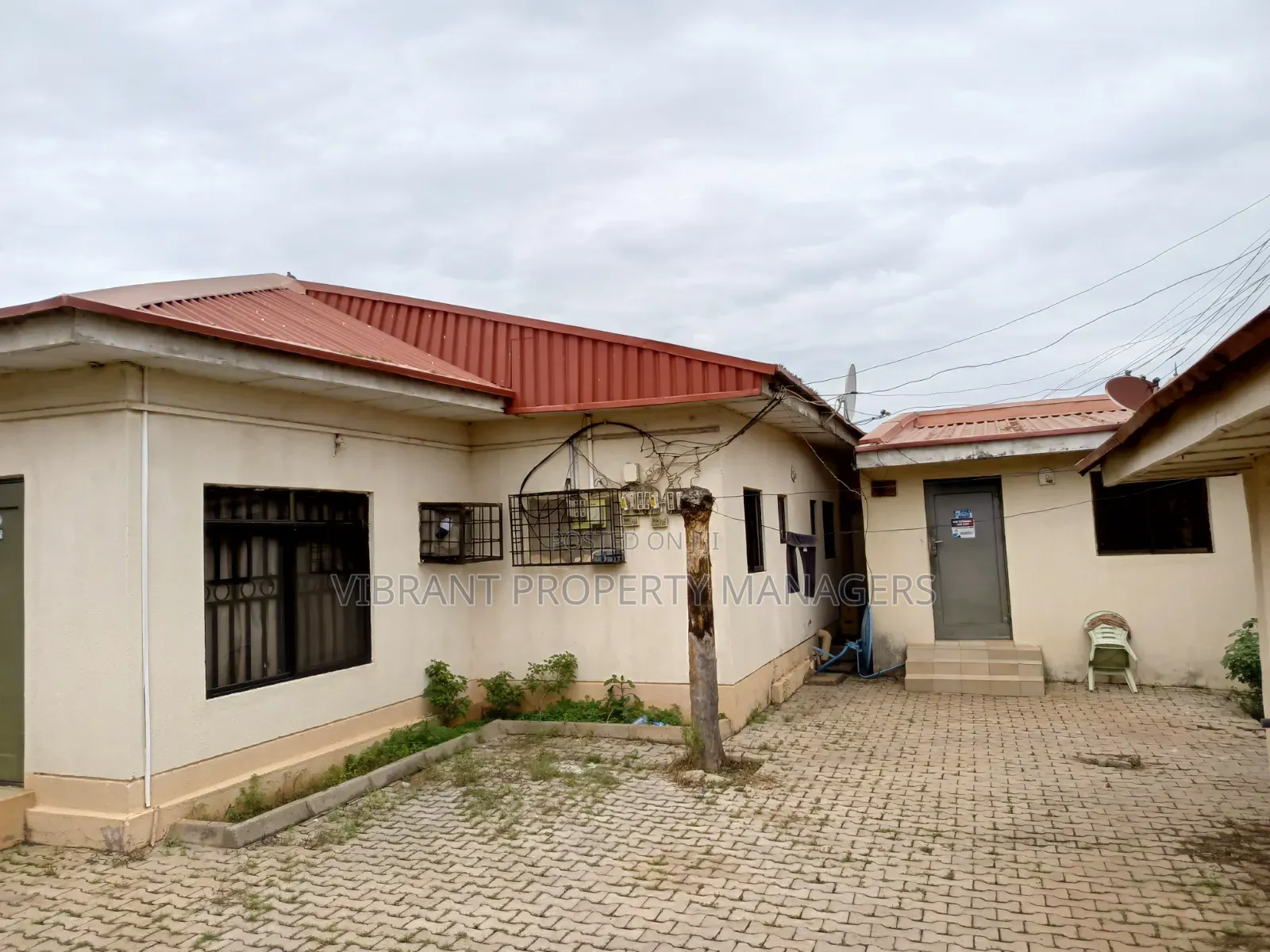 2bdrm Block of Flats in Barnawa Gabon, Kaduna / Kaduna State for sale in Kaduna / Kaduna State