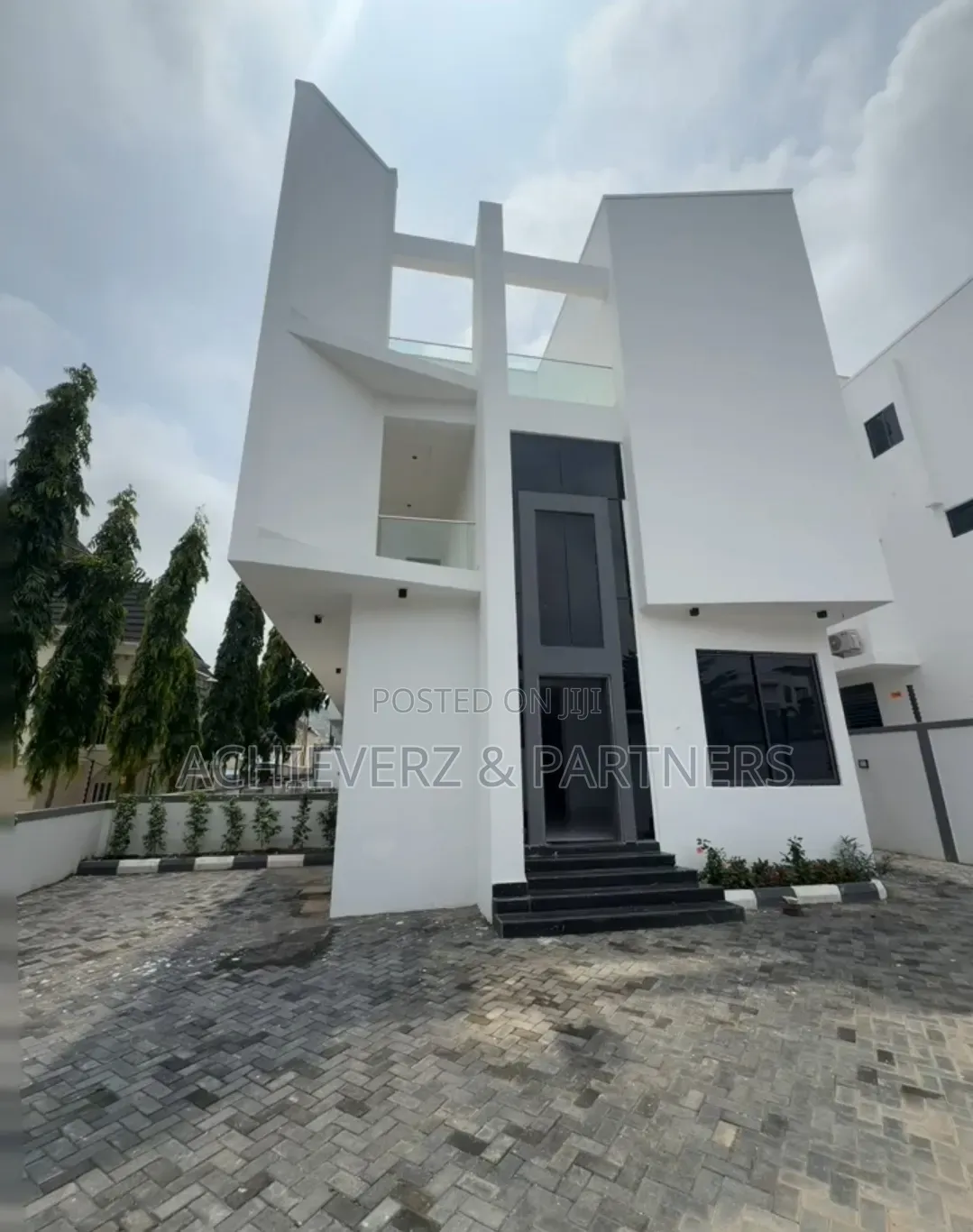 5bdrm Duplex in Katampe Extension for sale in Katampe Extension