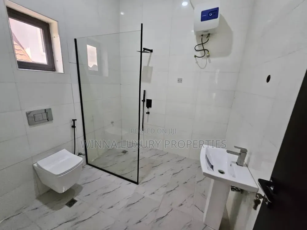 8bdrm Penthouse in Efab Metropolis, Gwarinpa for sale in Gwarinpa