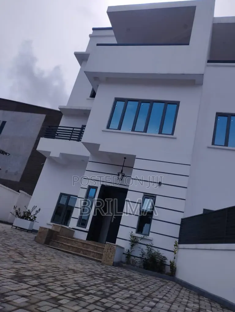 5bdrm Duplex in Guzape District for rent in Guzape District
