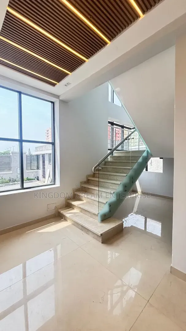 6bdrm House in Banana Island Ikoyi for sale in Banana Island