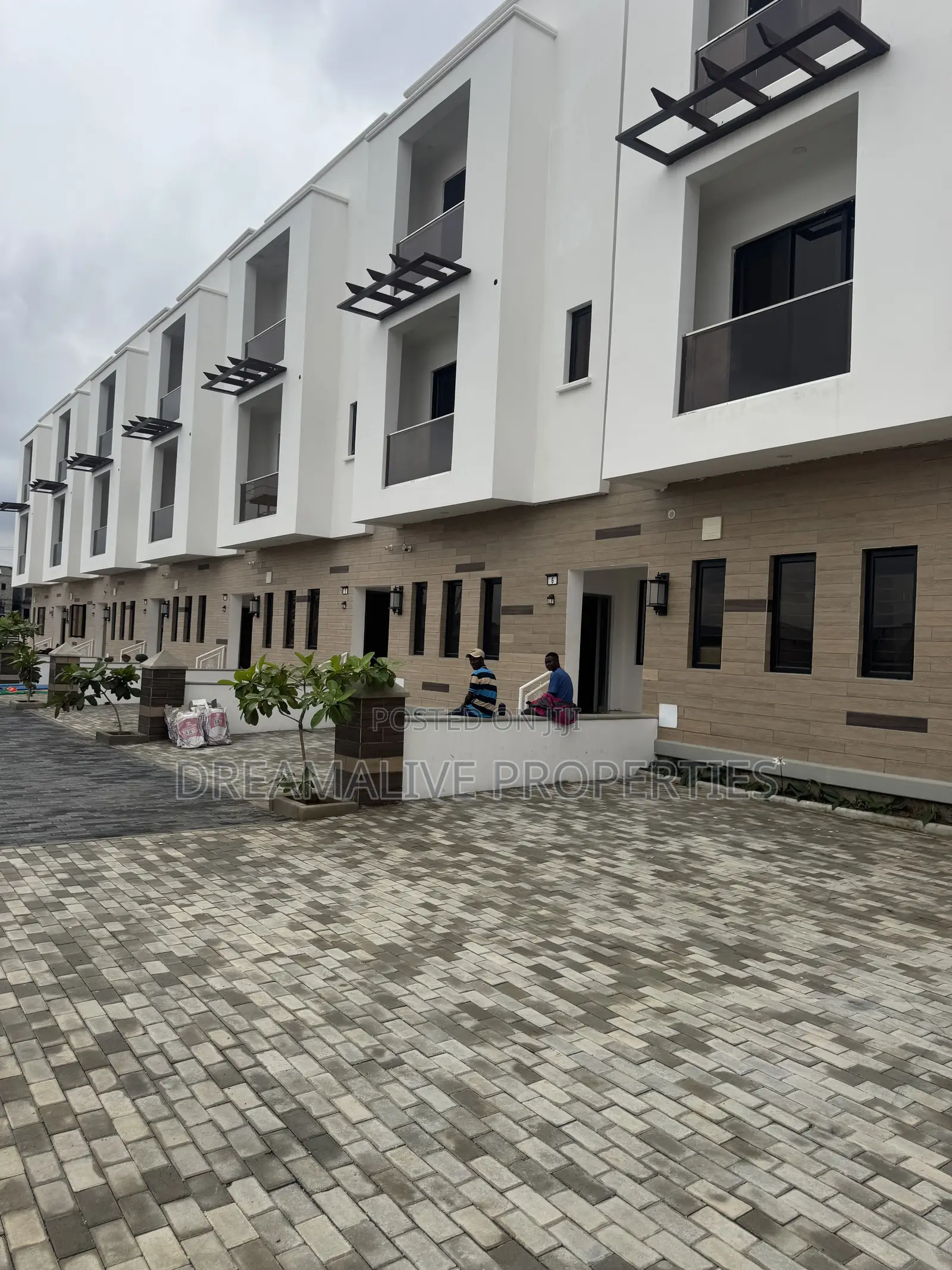 4bdrm Duplex in Jahi for rent in Jahi