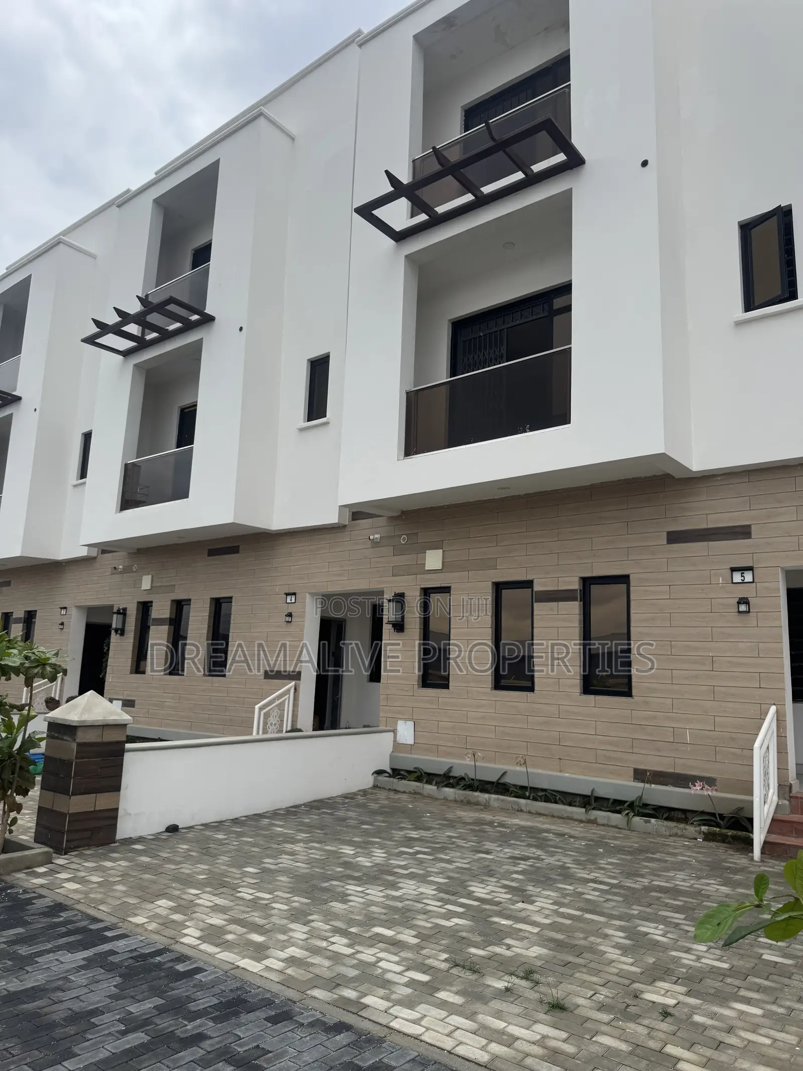 4bdrm Duplex in Jahi for rent in Jahi