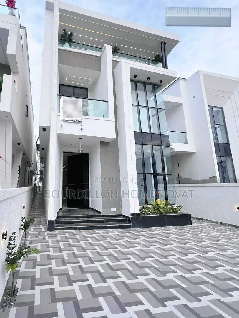 5bdrm Duplex in Lekki Palm City for sale in Lekki Expressway
