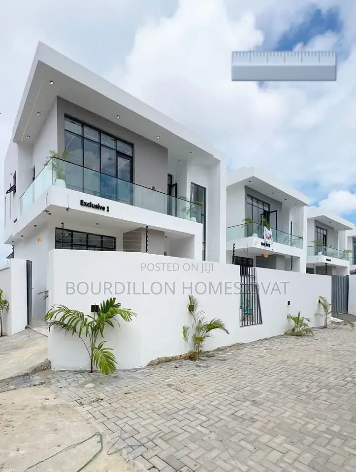 4bdrm Duplex in Lekki Palm City for sale in Lekki Expressway