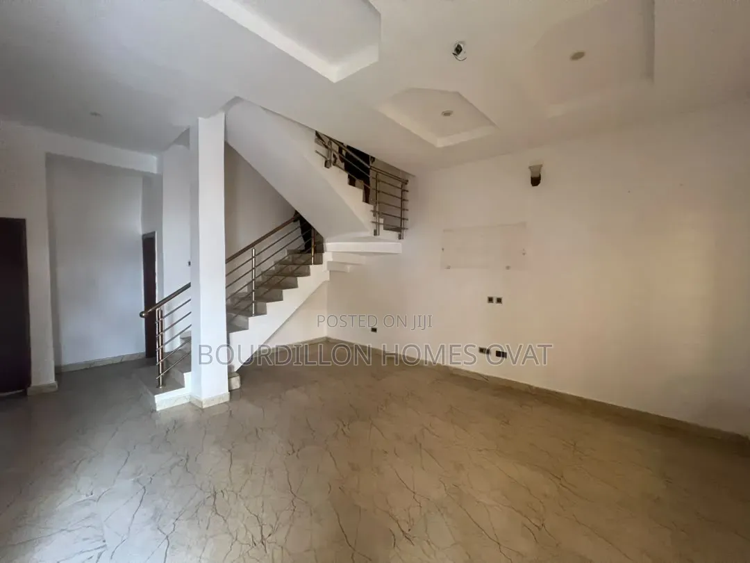 4bdrm Duplex in Chevron Alternative for sale in Chevron