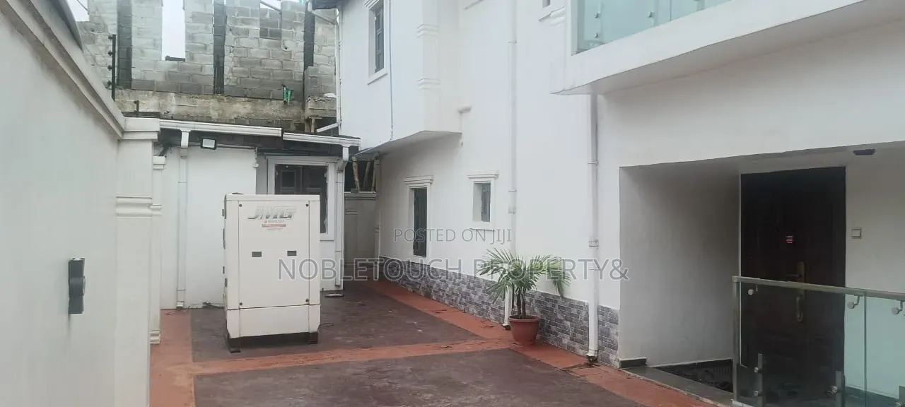4bdrm Duplex in Iju Road Ifako Lagos, Oba Akran for sale in Oba Akran