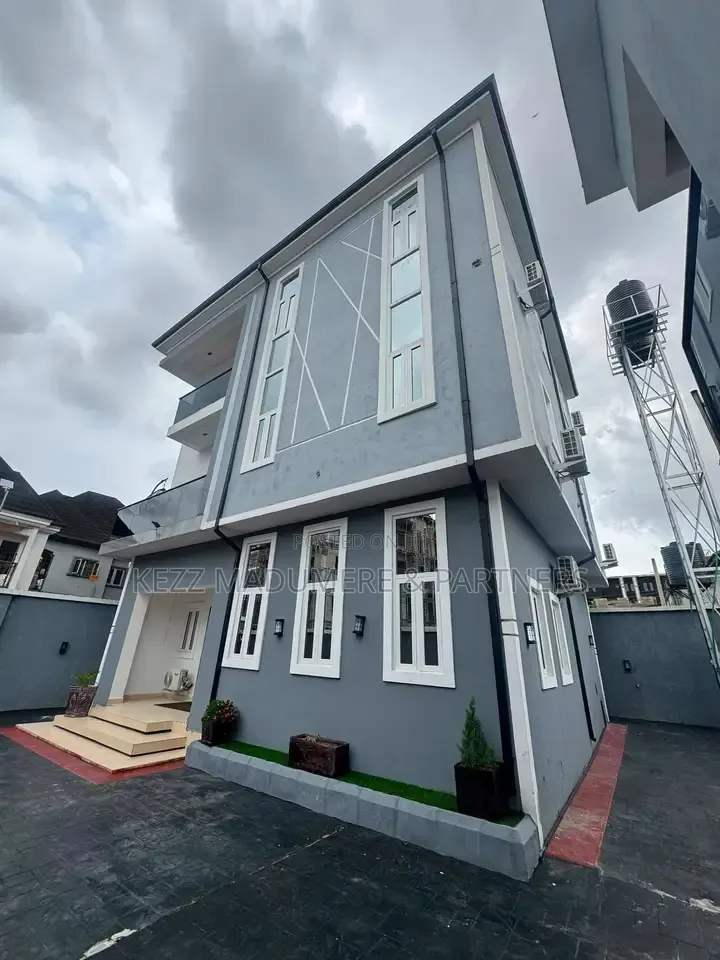 Furnished 4bdrm Duplex in Dr Peter Odili , for sale in Trans Amadi
