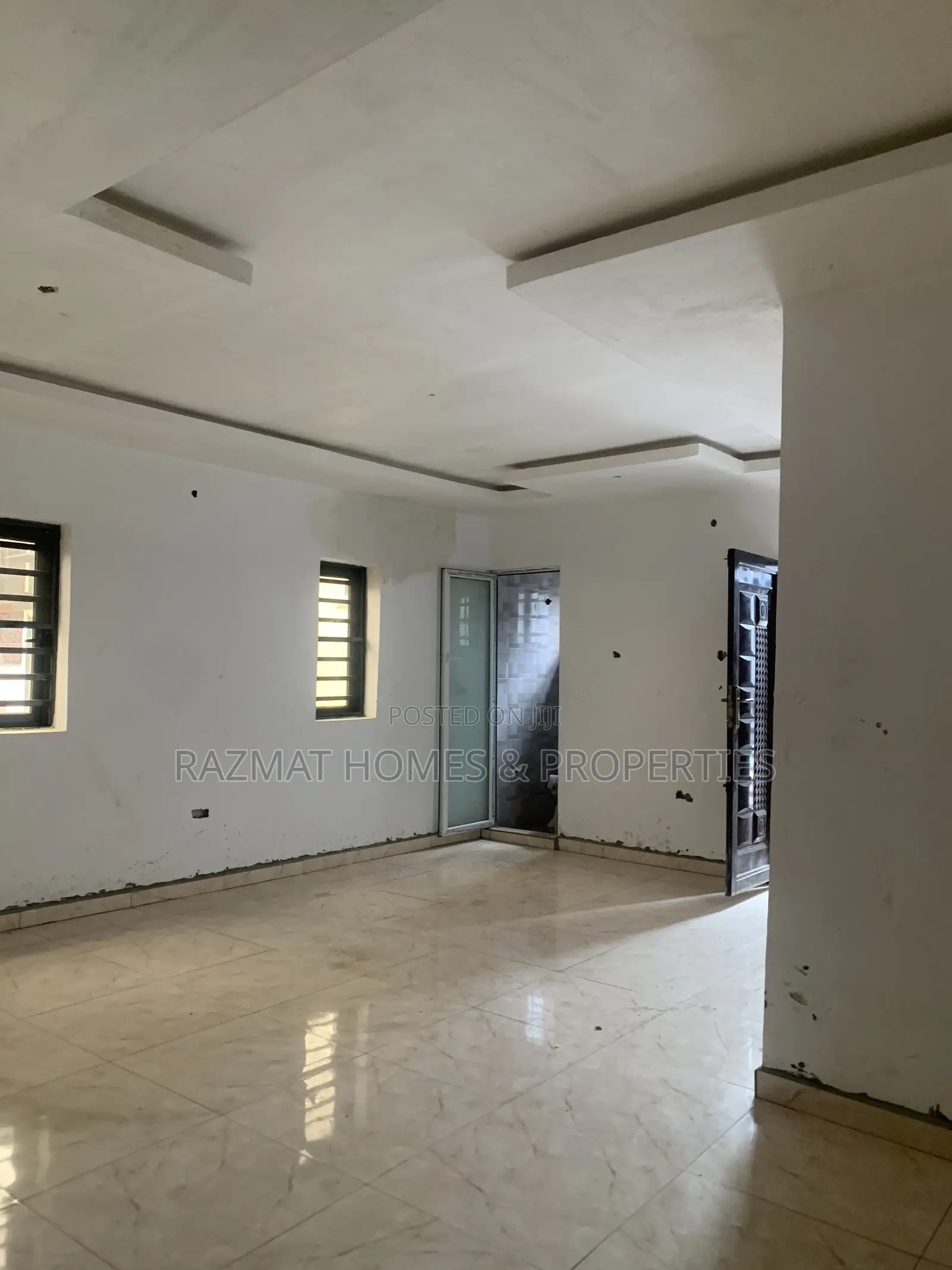 2bdrm Block of Flats in Okota for rent in Okota