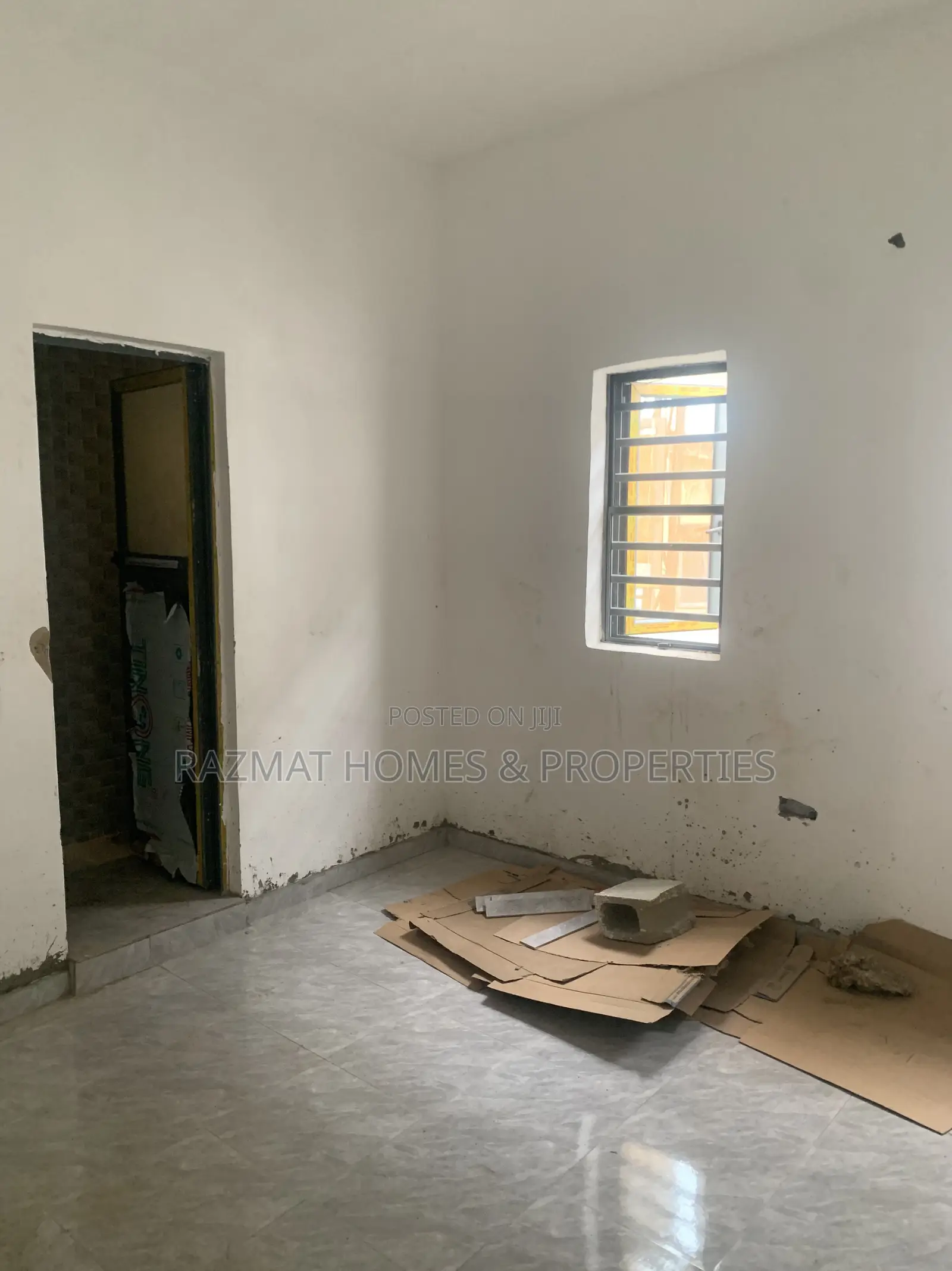 2bdrm Block of Flats in Okota for rent in Okota