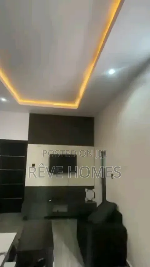 2bdrm Block of Flats in Soluyi for rent in Soluyi