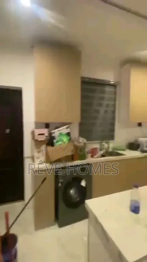 Furnished 4bdrm Duplex in Millenuim/UPS for rent in Millenuim/UPS