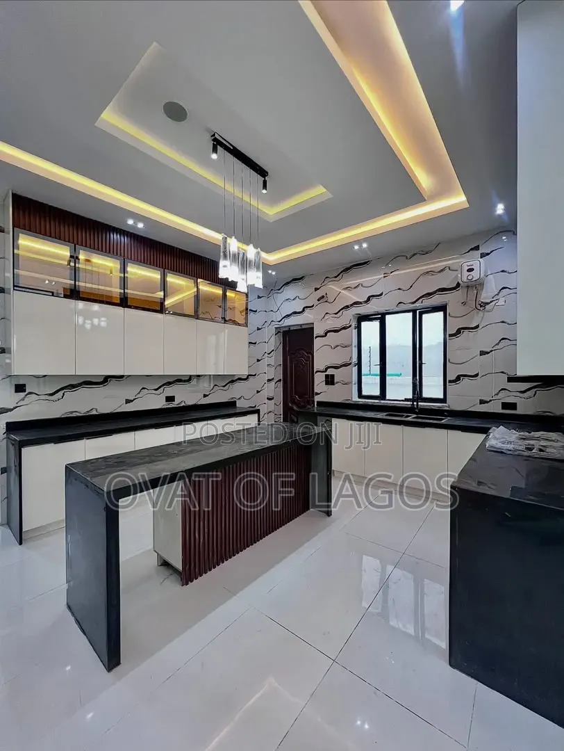 5bdrm Duplex in Lekki Palm City, Ado / Ajah for sale in Ado / Ajah