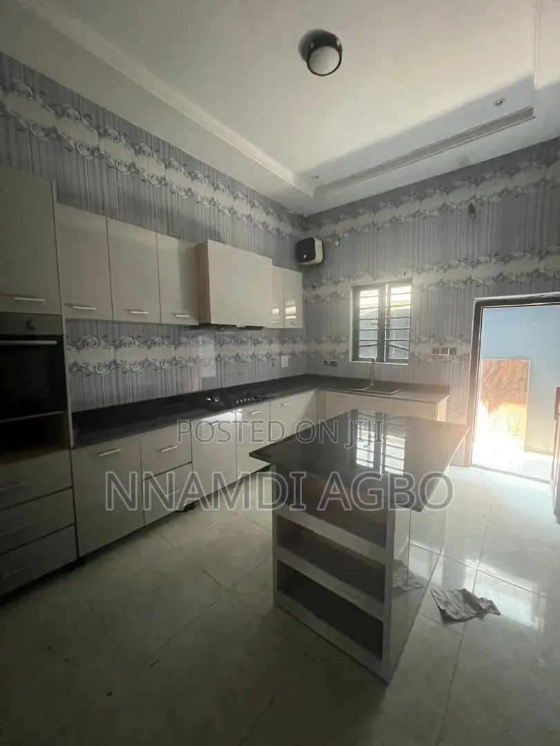 1bdrm Apartment in Chevron for rent in Chevron