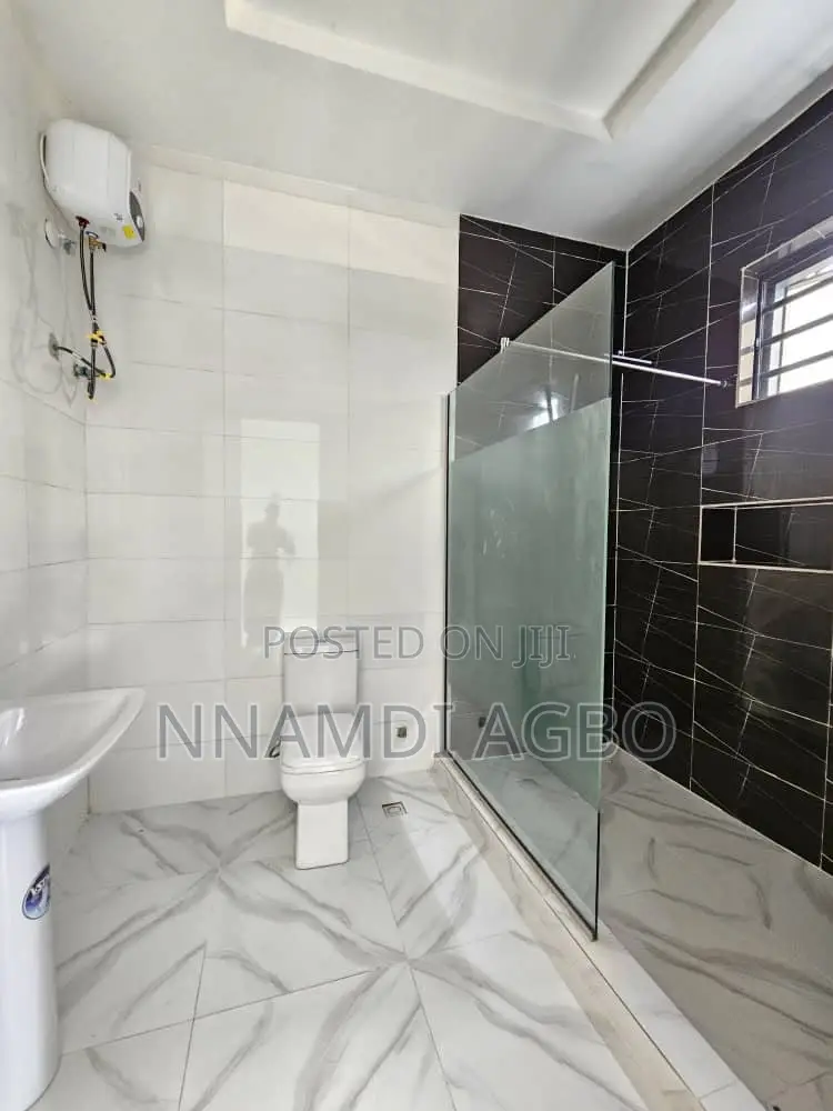 4bdrm Duplex in Abraham Adesanya Estate for sale in Abraham Adesanya Estate