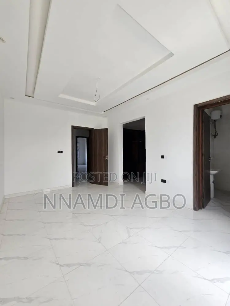 4bdrm Duplex in Abraham Adesanya Estate for sale in Abraham Adesanya Estate