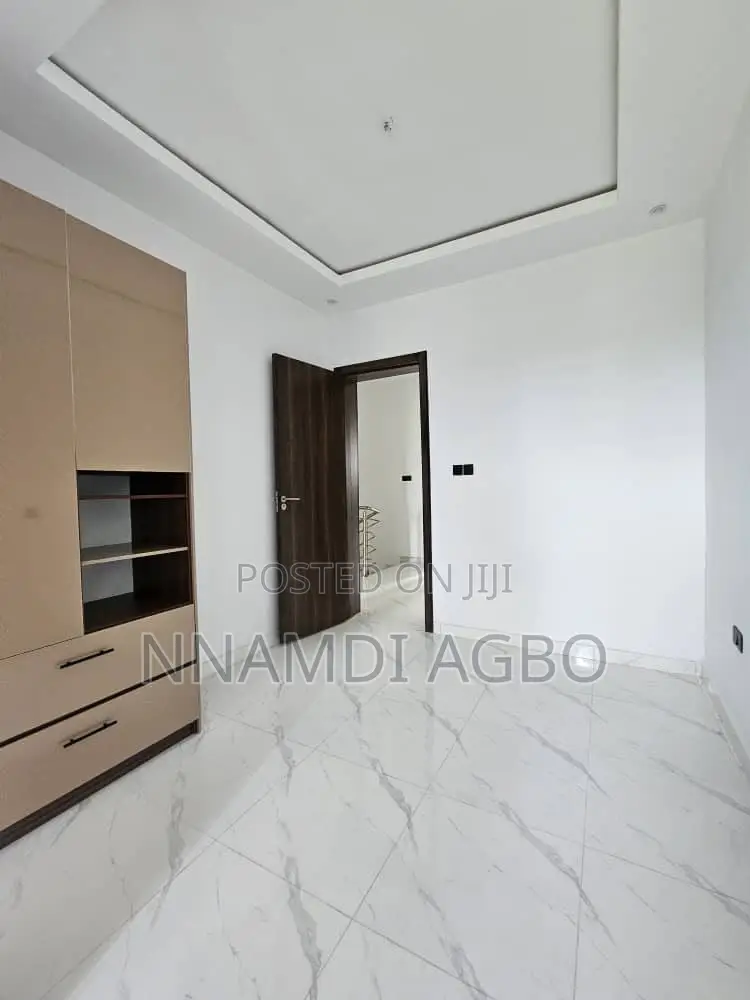 4bdrm Duplex in Abraham Adesanya Estate for sale in Abraham Adesanya Estate