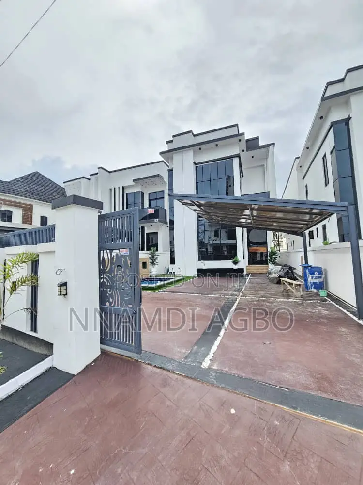 5bdrm Duplex in Lafiaji for sale in Lafiaji