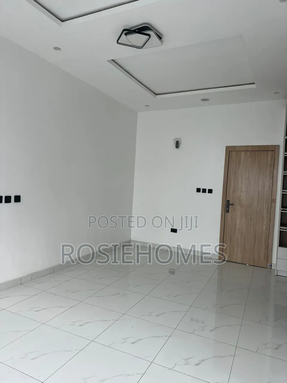 3bdrm Duplex in Chevron for rent in Chevron