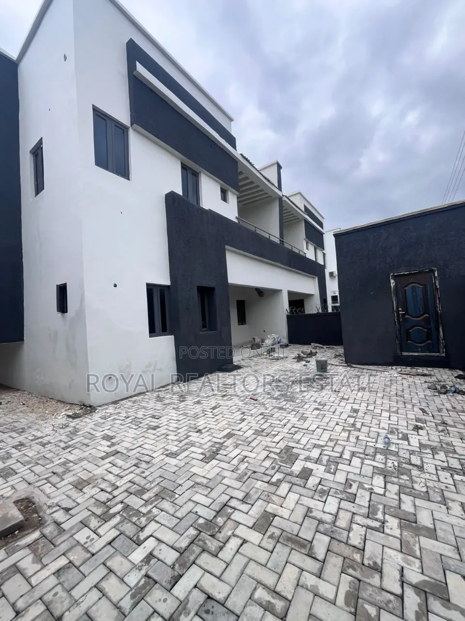 4bdrm Duplex in Koko Estate Behind, Galadimawa for sale in Galadimawa