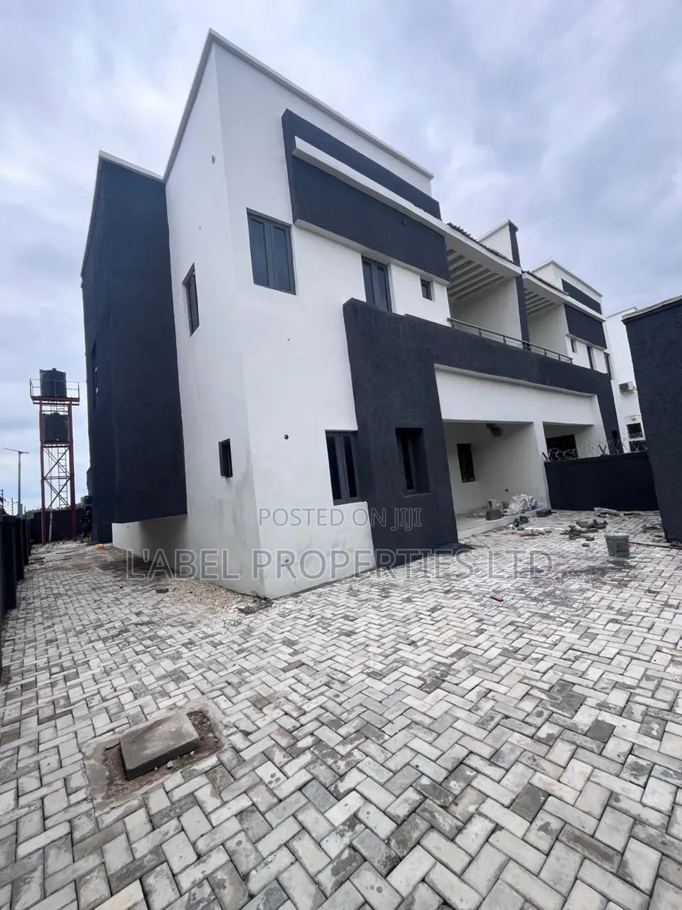 4bdrm Duplex in Galadimawa for sale in Galadimawa