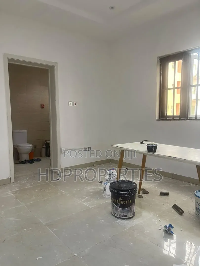 1bdrm Shared Apartment in Abiola Court 10, Lekki for rent in Lekki