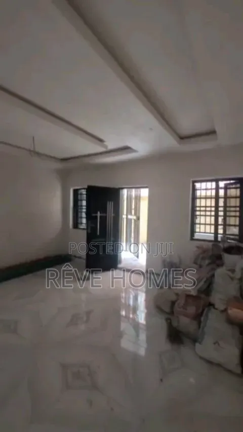 2bdrm Block of Flats in Ilupeju Industrial Estate for rent in Ilupeju Industrial Estate