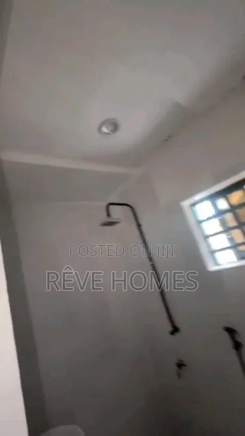 2bdrm Block of Flats in Ilupeju Industrial Estate for rent in Ilupeju Industrial Estate