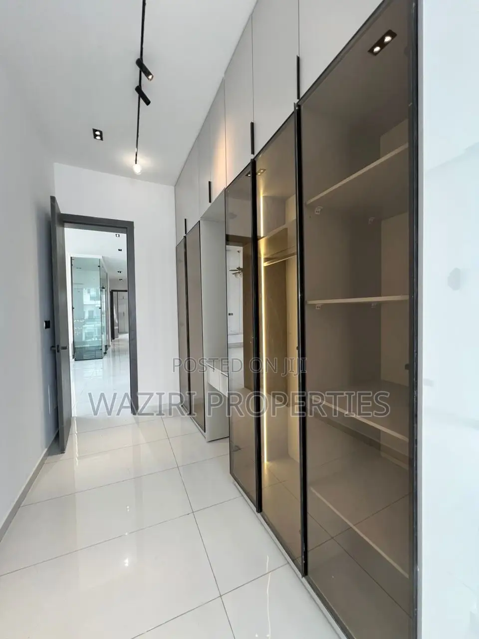 5bdrm Duplex in Osapa london for sale in Osapa london