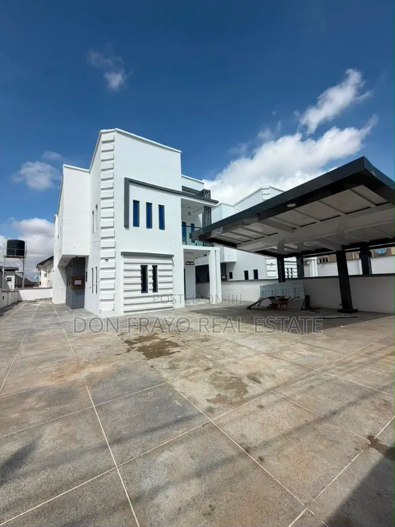 5bdrm Duplex in Kolapo Ishola Gra, Akobo for sale in Akobo