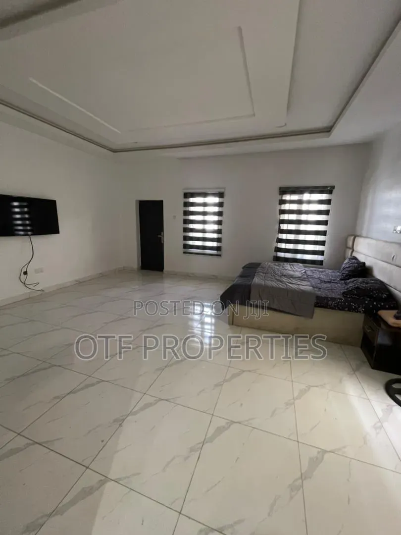 4bdrm Duplex in Jahi Gilmore for rent in Jahi