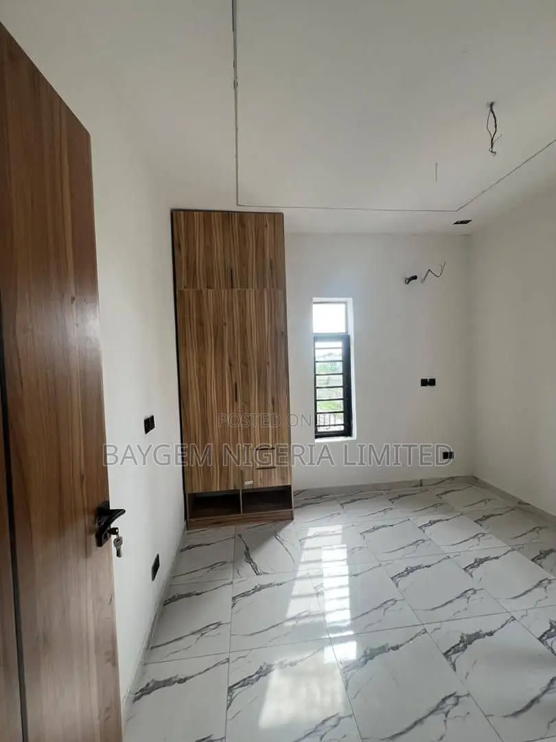 4bdrm Duplex in Sangotedo for sale in Sangotedo