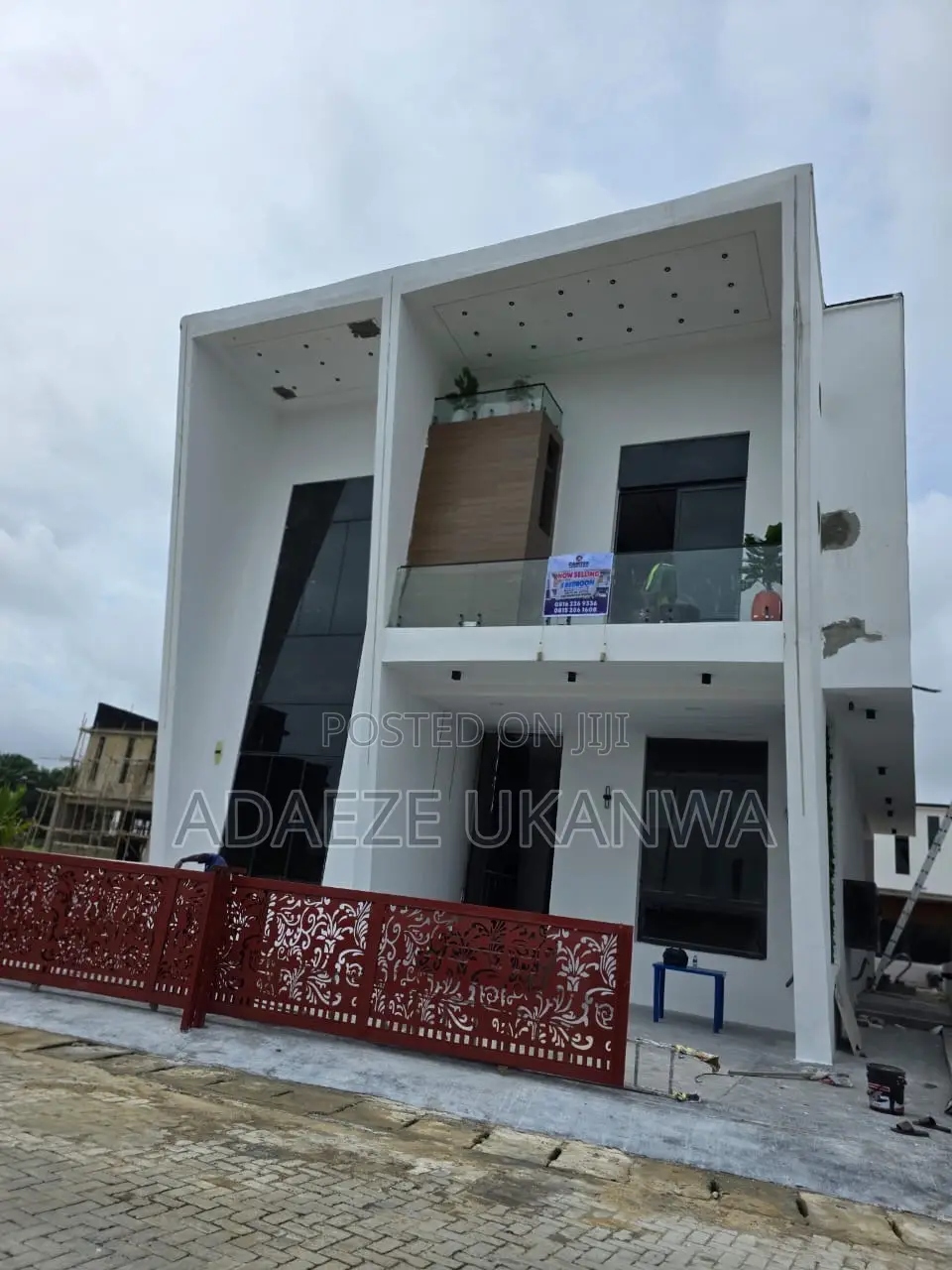 5bdrm Duplex in Discovery Estate, for sale in Chevron