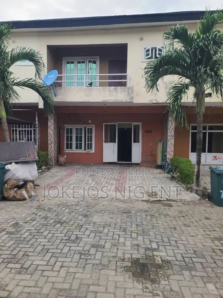 3bdrm Townhouse/Terrace in Lekki Garden Phase 4 for sale in Lekki Gardens Estate