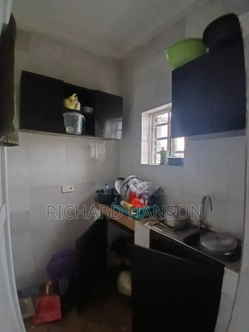 1bdrm Block of Flats in In Awoyaya for sale in Awoyaya