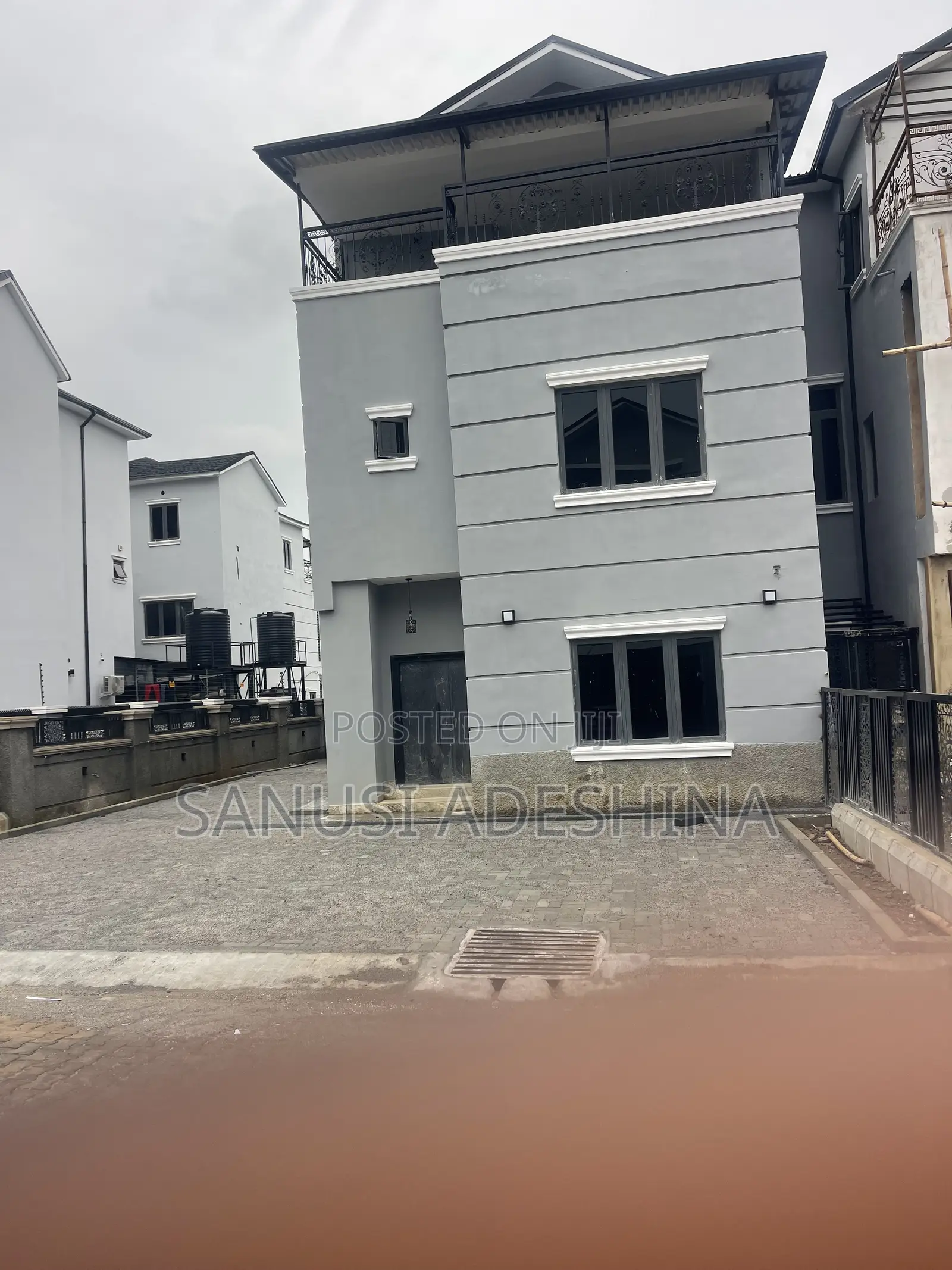 5bdrm Duplex in Wuye Main Fct Abuja for rent in Wuye
