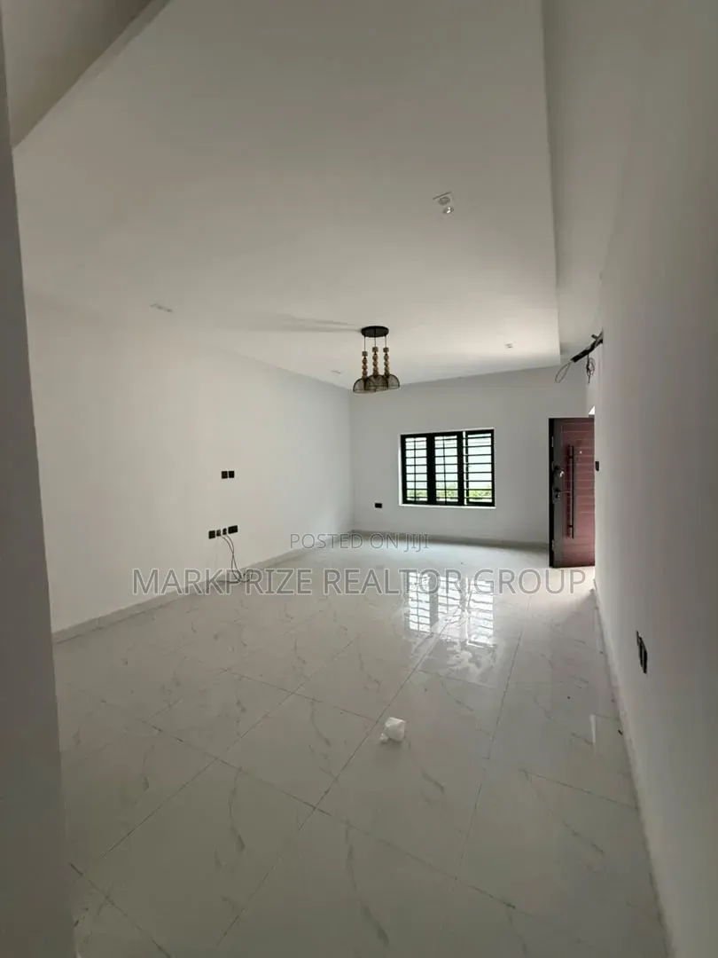 2bdrm Apartment in Abijo Gra for sale in Abijo