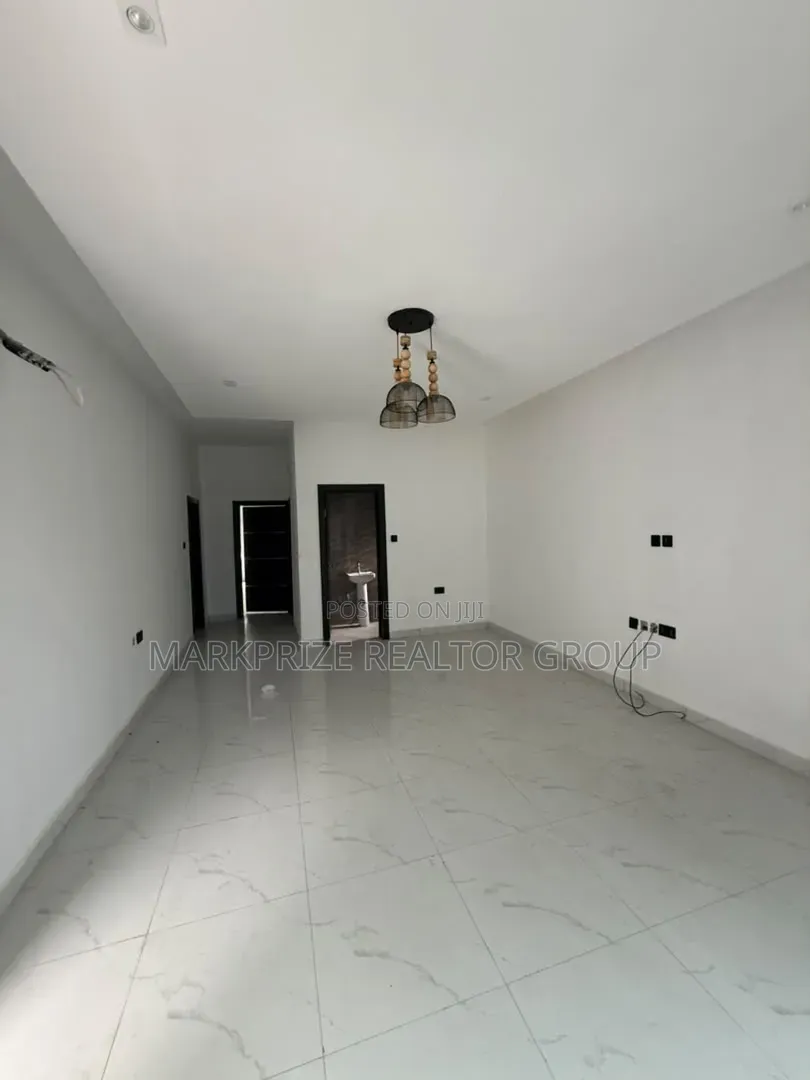 2bdrm Apartment in Abijo Gra for sale in Abijo
