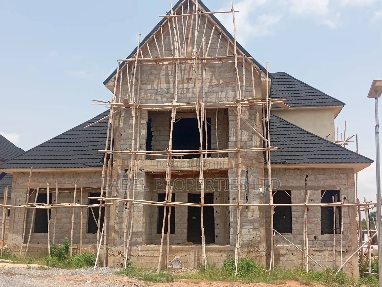 4bdrm Penthouse in Primelux Estate Apo, Wasa for sale in Wasa