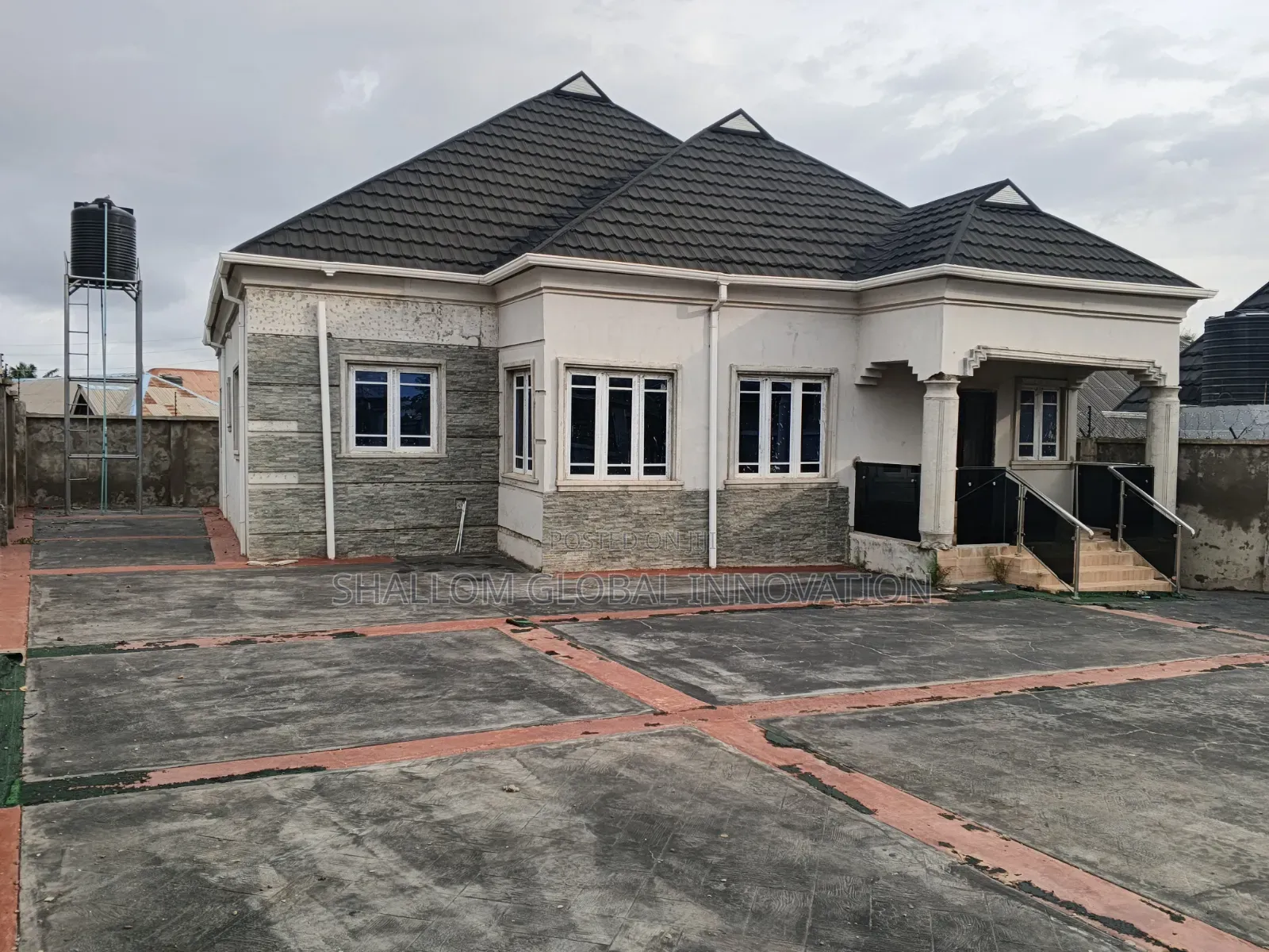 3bdrm Bungalow in Ajara, Akobo for sale in Akobo