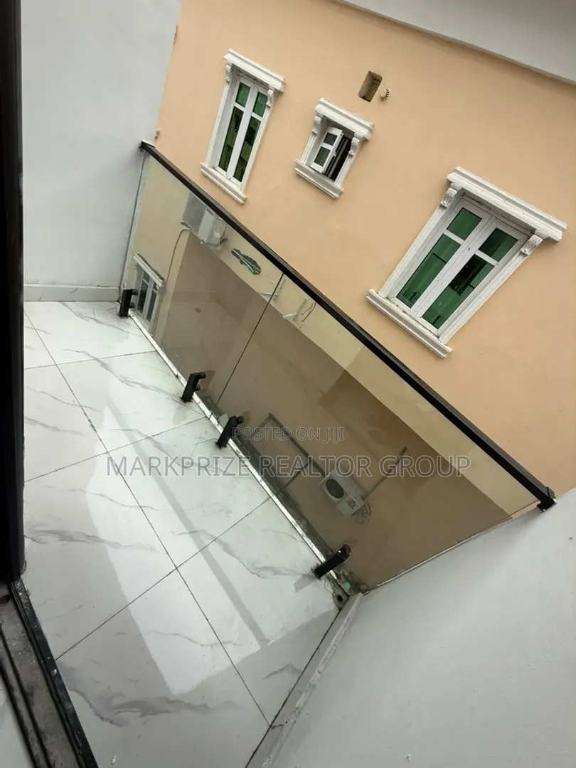 4bdrm Duplex in Abraham Adesanya for sale in Abraham Adesanya