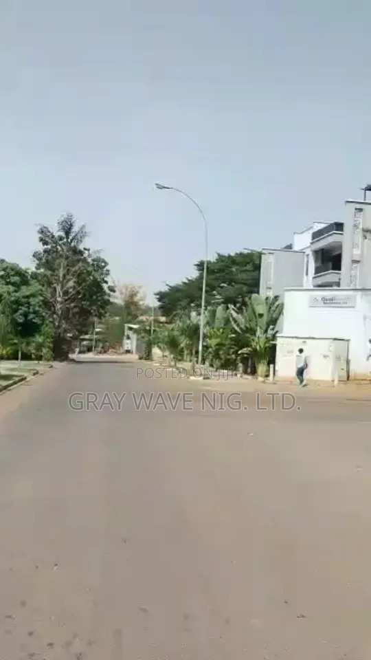 1000sqm Prime Residential Land || Old Structure in Wuse 2
