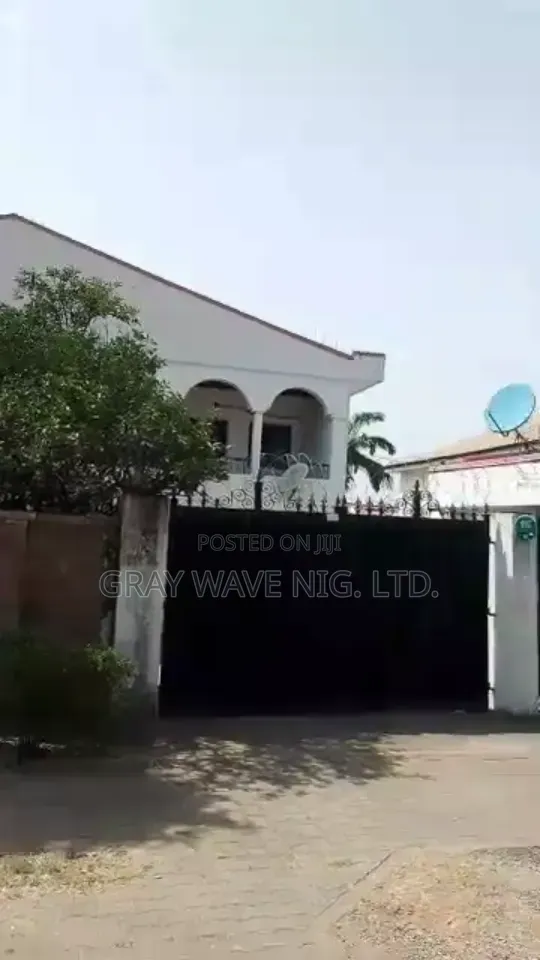 1000sqm Prime Residential Land || Old Structure in Wuse 2