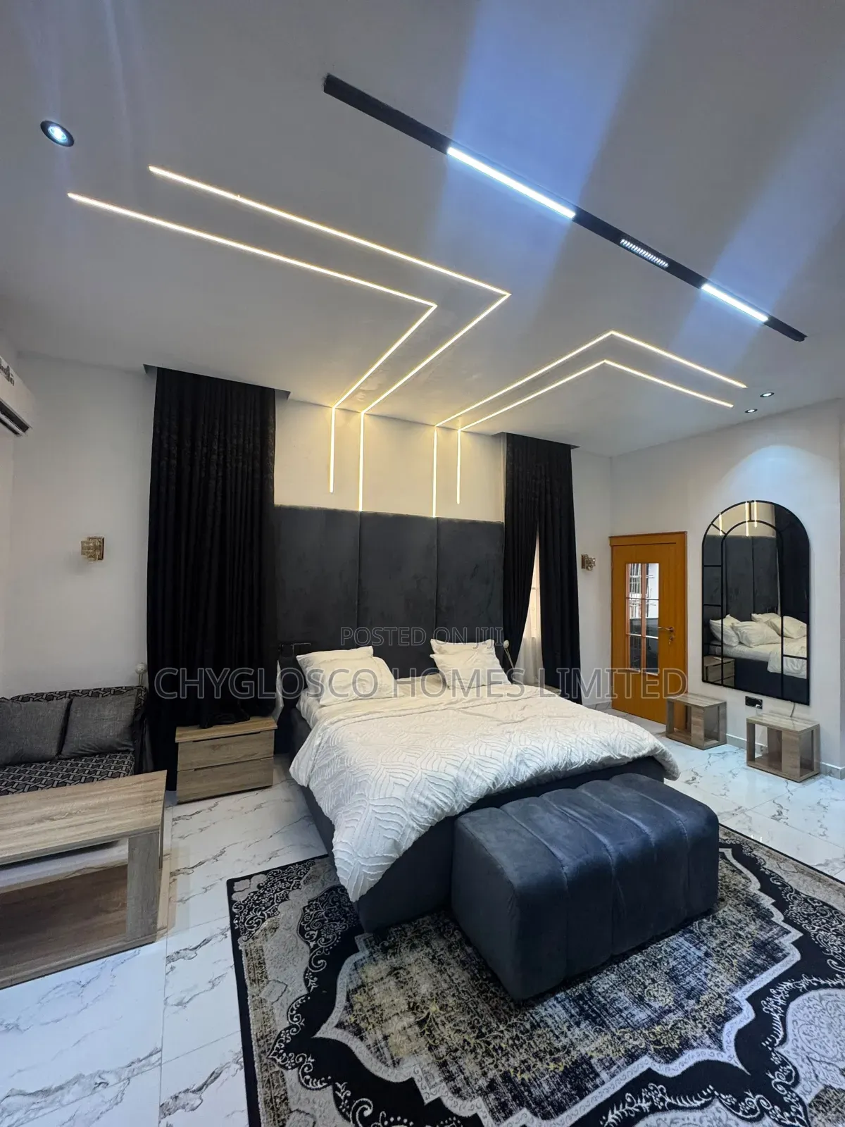 Furnished 4bdrm Duplex in New Layout for sale in New Layout