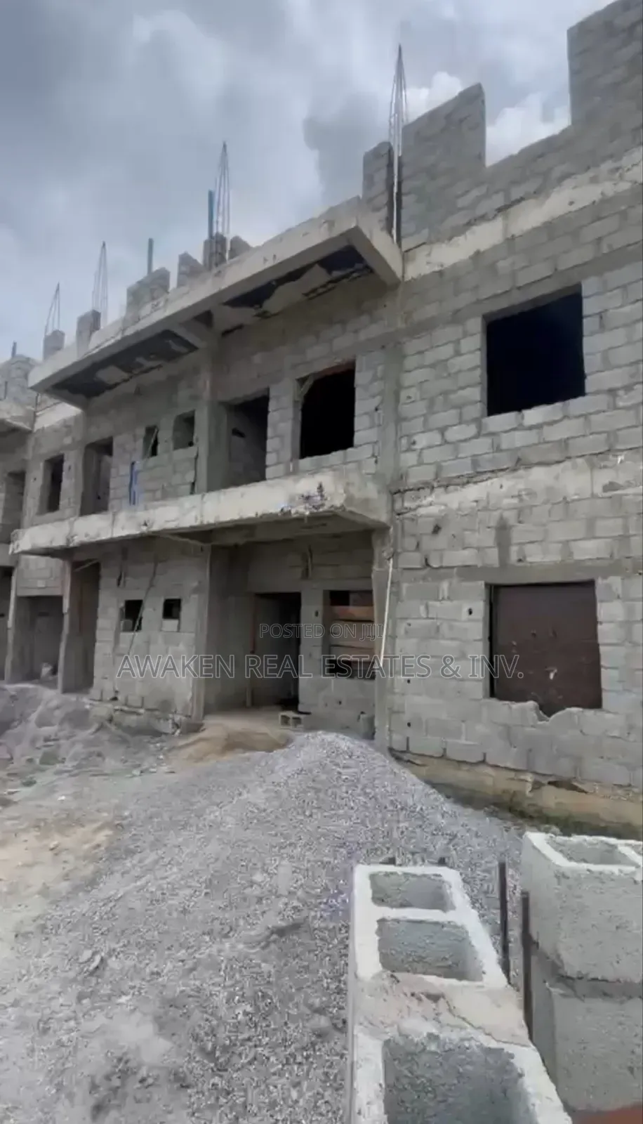 3bdrm Apartment In Life Camp For Sale in Life Camp