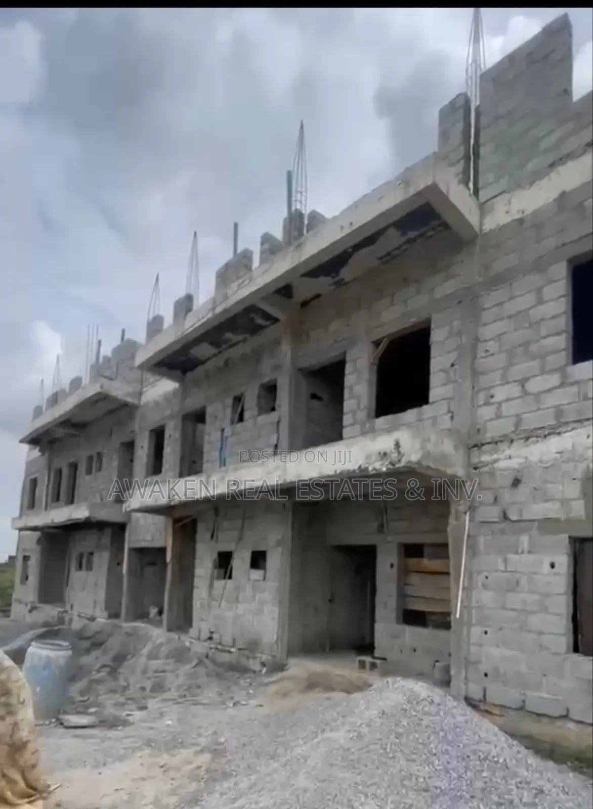 3bdrm Apartment In Life Camp For Sale in Life Camp