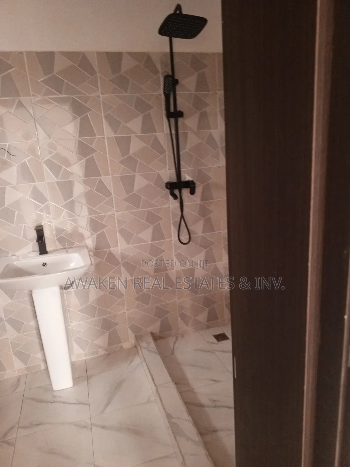 2bdrm Block of Flats in Gudu for sale in Gudu