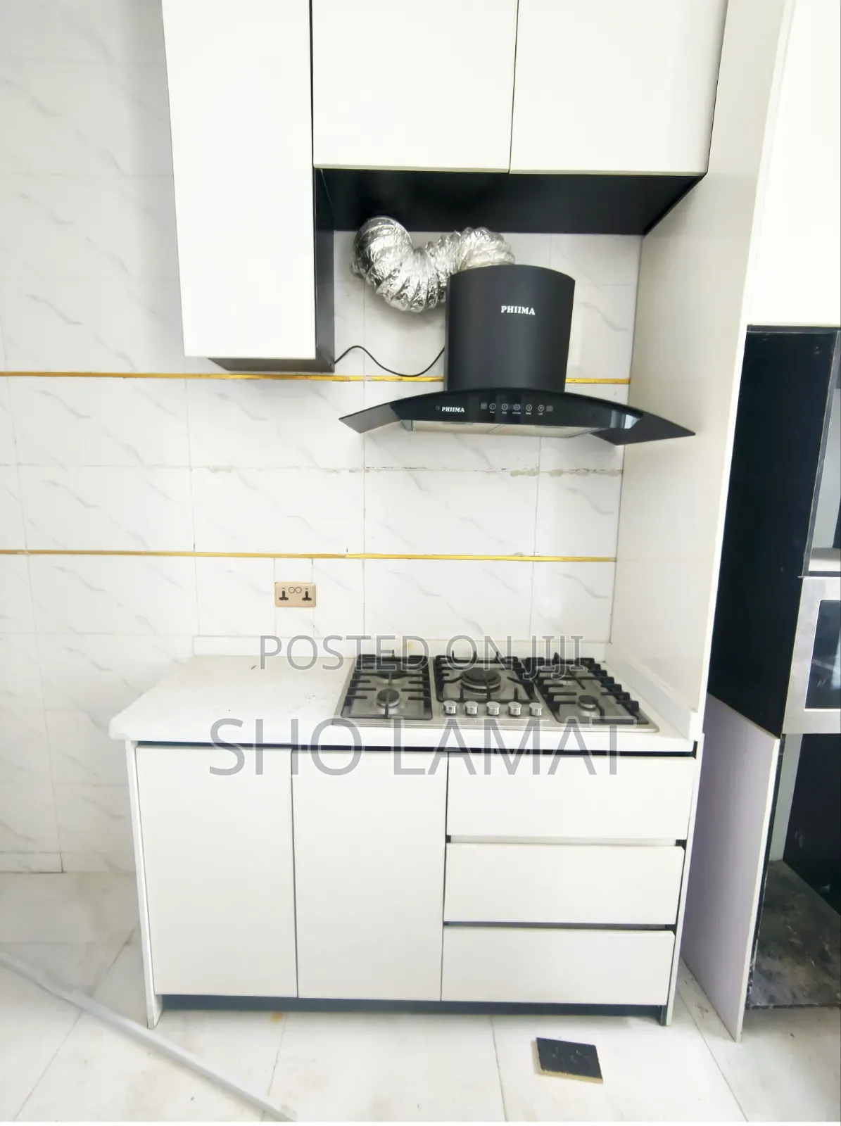 2bdrm Block of Flats in Lekki Phase 1 for sale in Lekki Phase 1